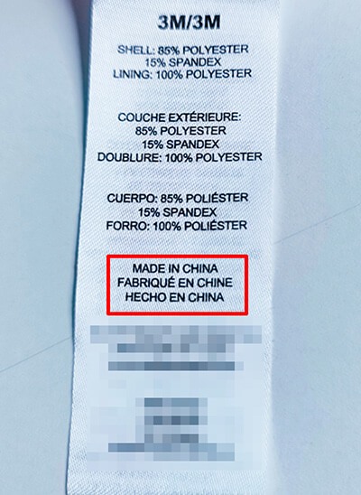 HECHO EN CHINA está impreso en la etiqueta Carelabel